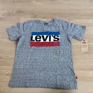 Levi's Gray T-Shirt